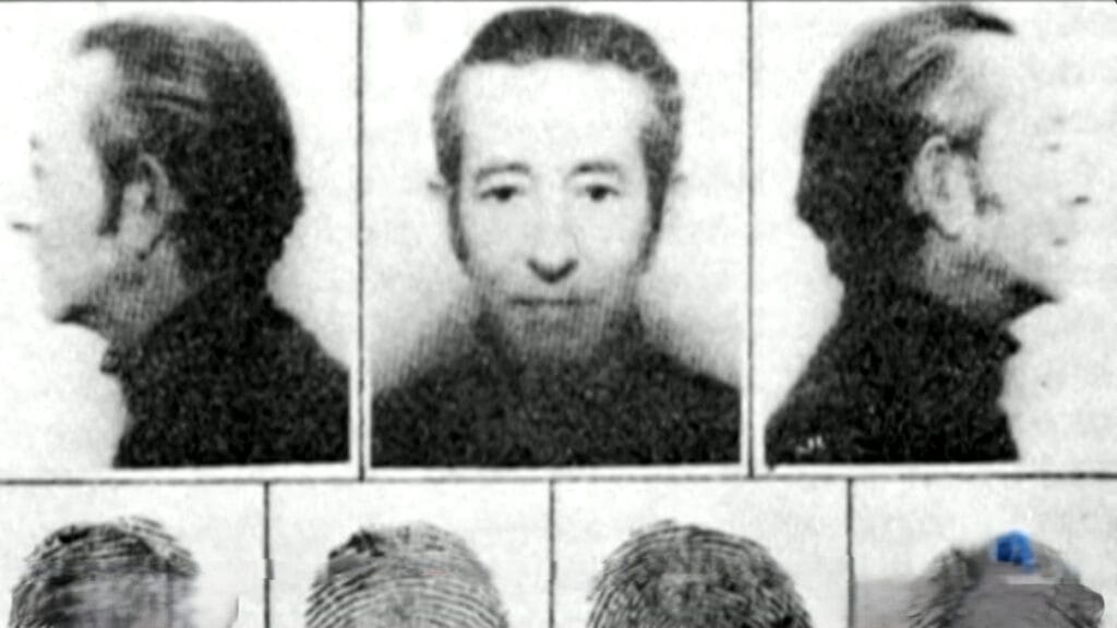 Ficha policial de Dionisio Ridruejo.  Muestra su foto de frente  y perfil junto a sus huellas dactilares