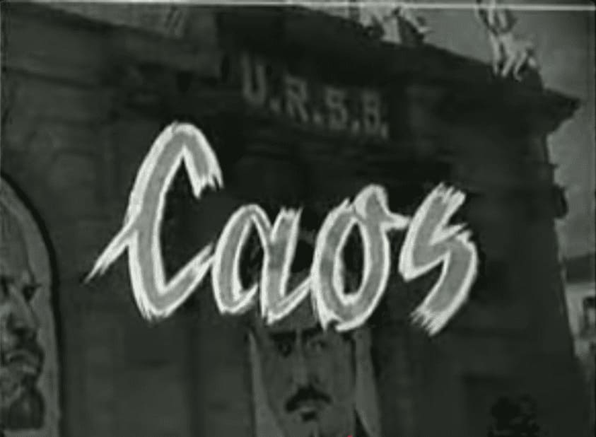 El NO-DO muestra la palabra "caos"  superpuestas sobre filmaciones de la España republicana